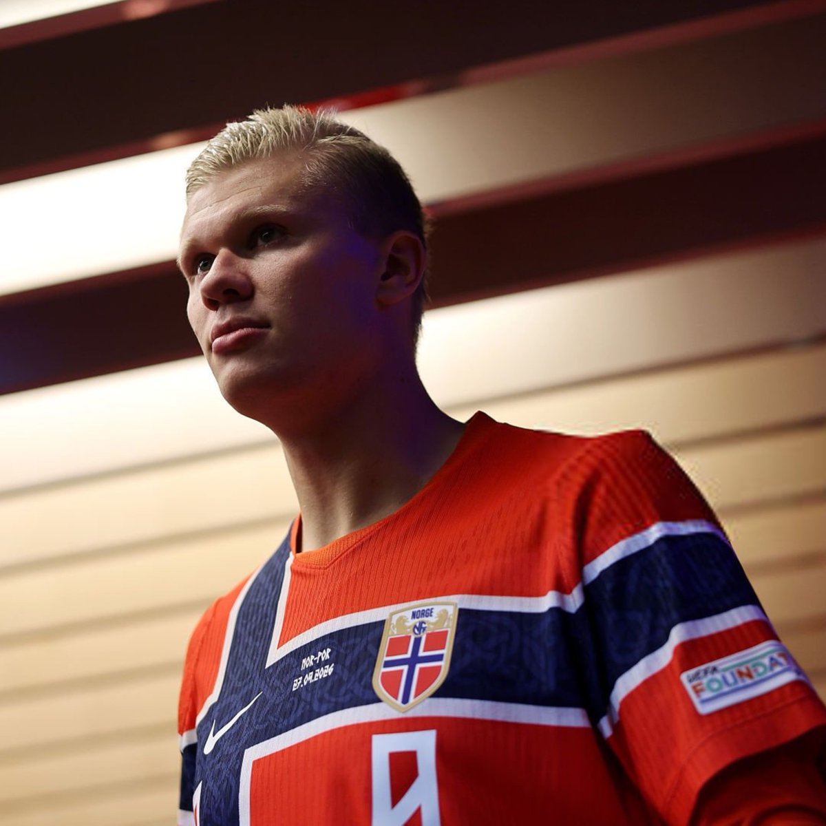lnstantFoot's tweet photo. 🚨 ERLING HAALAND DANS LA LÉGENDE : DES STATS COMPLÈTEMENT FOLLES EN SÉLECTION ! 🇳🇴🤖

Son dernier but face au Portugal propulse le cyborg norvégien dans une dimension inédite ! Il possède désormais le meilleur ratio de l'histoire devant des légendes absolues :

🥇 Erling Haaland : 65 buts en 57 sélections (1,14 but/match)
🥈 Sándor Kocsis : 75 buts en 68 sélections (1,10 but/match)
🥉 Gerd Müller : 68 buts en 62 sélections (1,10 but/match)

EXCEPTIONNEL ! 🔥