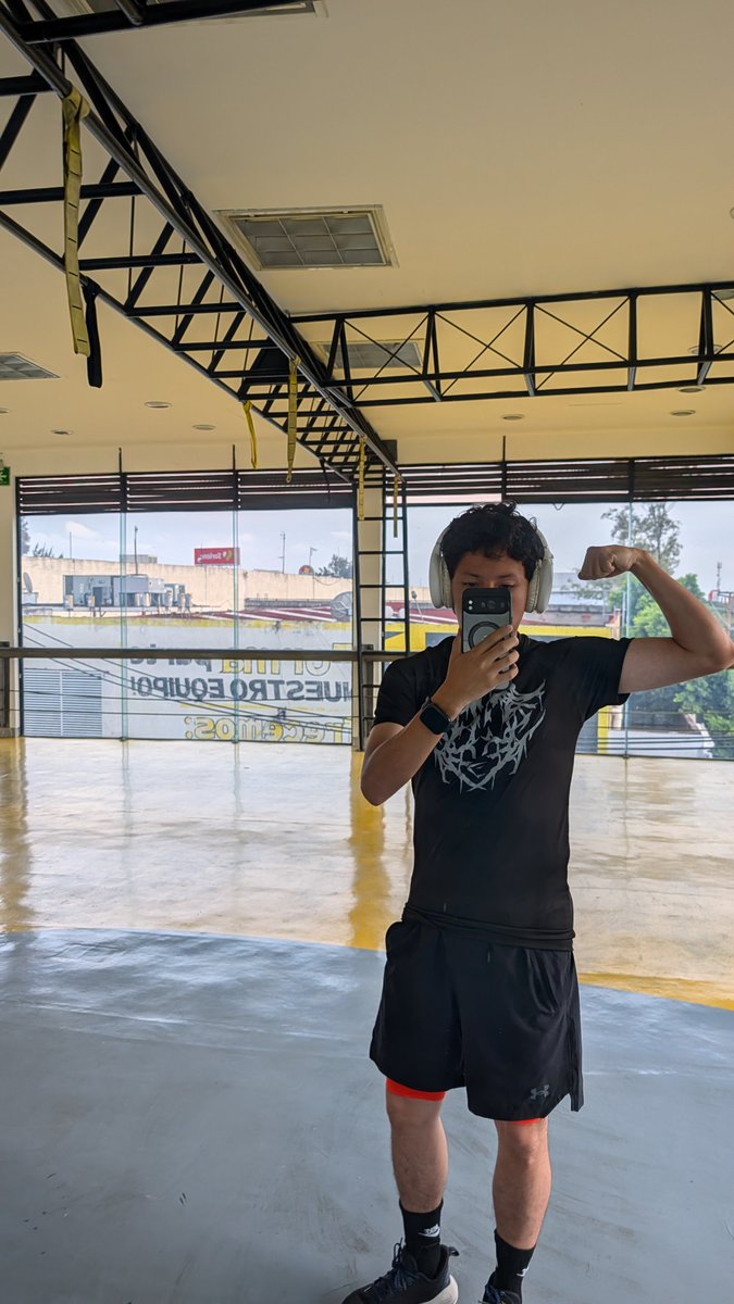 JorgeOr9869759's tweet photo. Se logró 💪🏻🏃🏻‍♀️

#SwingersMéxicoCDMX #swingersméxico #single #running #carreracdmx https://t.co/MSFtnQhziT