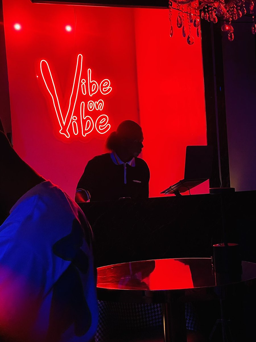 buccihussle's tweet photo. I’m enjoying the vibes here. Dj did his assignment! https://t.co/oBlRL7C5Ax