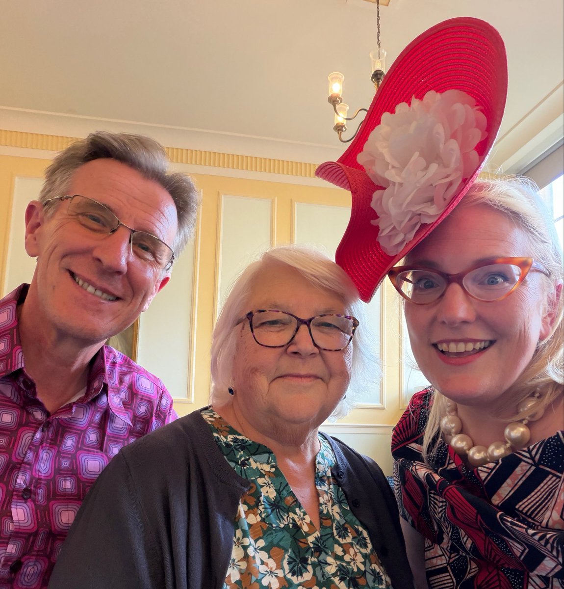 jabberworks's tweet photo. @booklib61 Thanks so much for coming along, Margaret! It was great to see you!! xxx https://t.co/8gOc4J43Pq