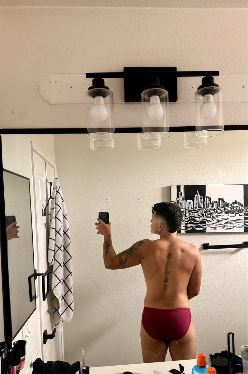 not_ebag7's tweet photo. Been really wanting to wear this one. 🩲 https://t.co/lTh2dKlZfe