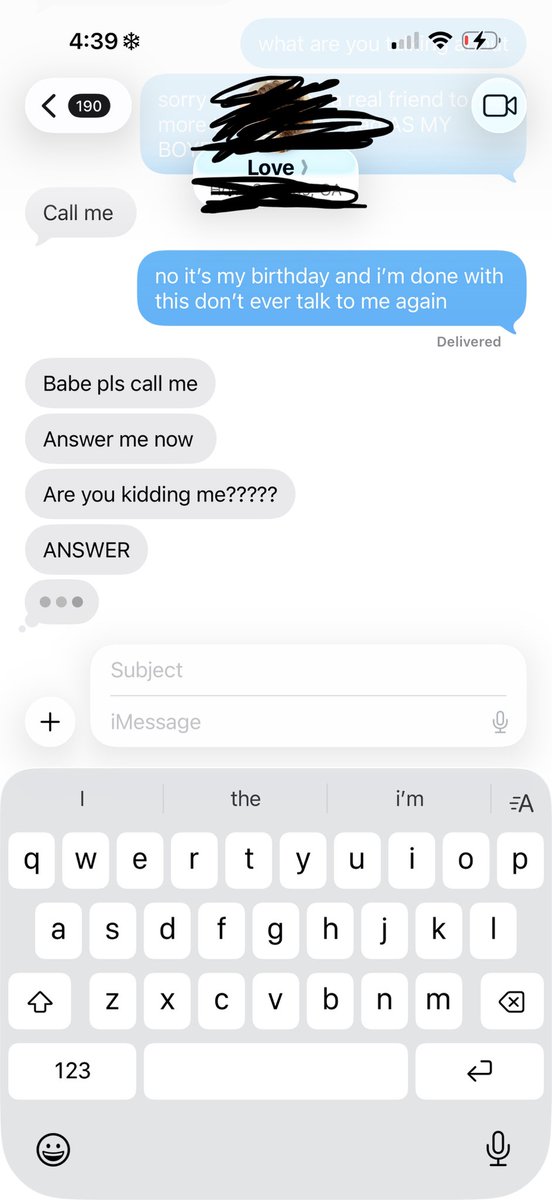 fakesmilece's tweet photo. just broke up with my boyfriend am I the asshole? https://t.co/vTnPuwME7o