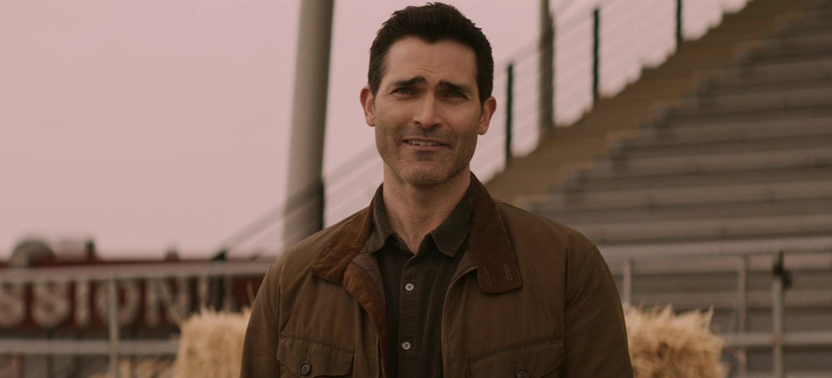 updatesofth's tweet photo. My Clark Kent https://t.co/zMzT44v9yA