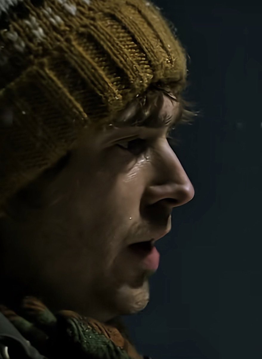 AdAstraTraveler's tweet photo. Self diagnosed Pervert Syndrome cause the first thing I saw was his double chin https://t.co/FWURKEr9d9