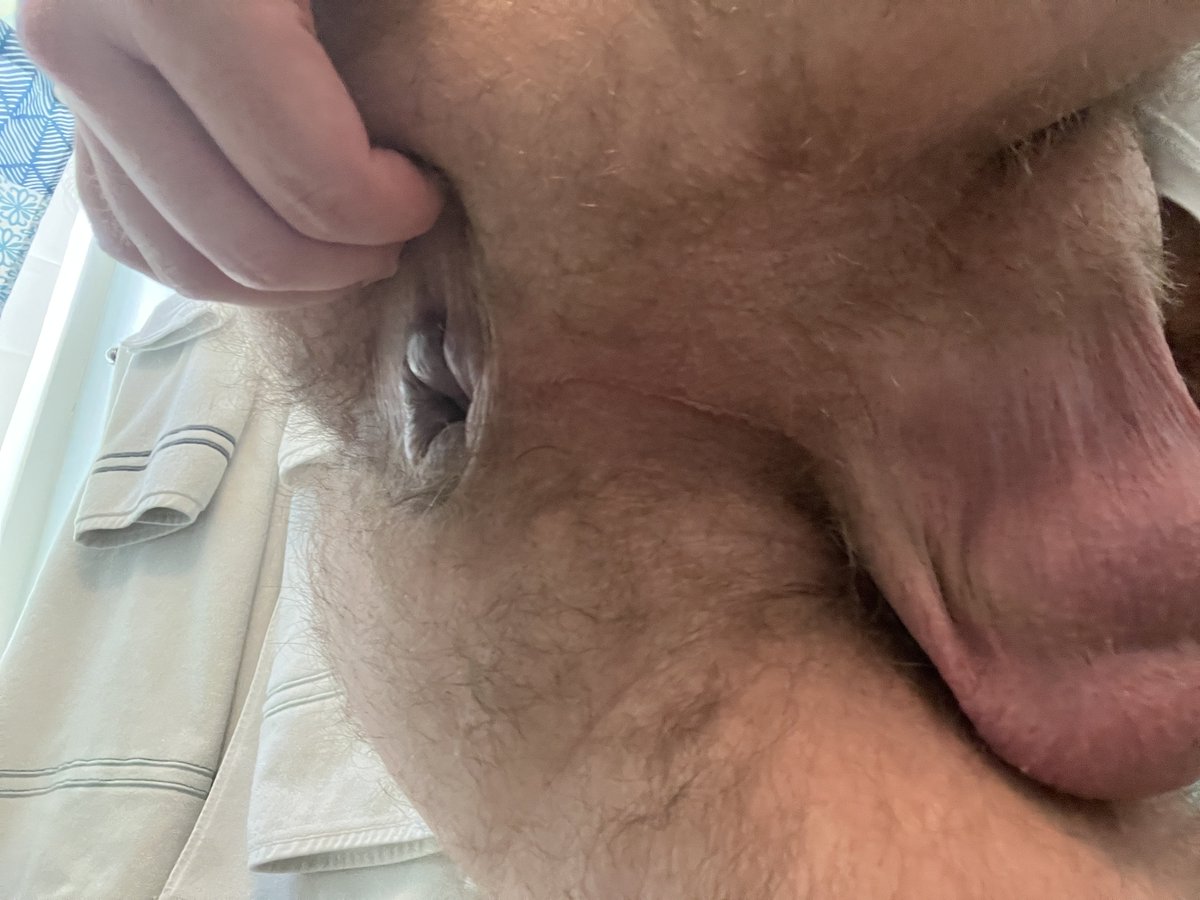 cottonstatecub's tweet photo. Haven't played with my hole in 48 hours and this is the resting state! I'm loosening up well #assplay #gape #puffyhole #balls #beatout #fisting #fister https://t.co/YEZK9keAaf