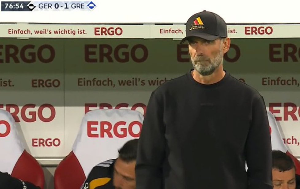 m_0n0n's tweet photo. #klopp_out https://t.co/RXXBifgdoO
