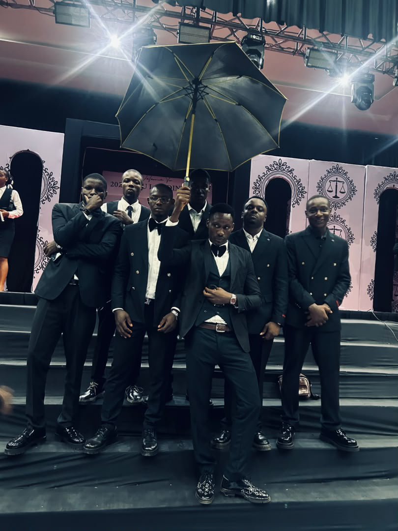 Kitlikereelz's tweet photo. We are gentlemen⚓🖤⚖️ https://t.co/OPXkhFPY9h