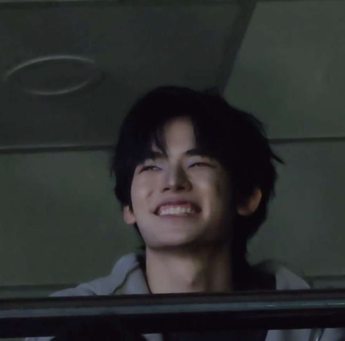 thechicheng's tweet photo. pretty boy with his pretty purple highlighter and pretty gummy smile https://t.co/0rZzgyGydO
