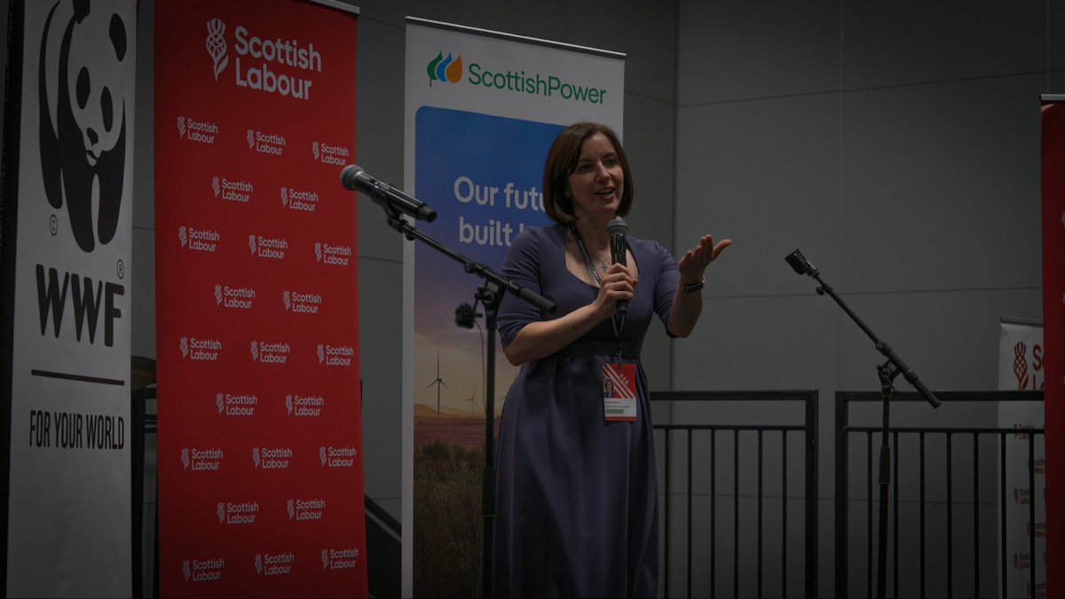 jackiebmsp's tweet photo. Brilliant to see Scottish Labour members, colleagues and friends together at Scots Night in Liverpool! https://t.co/L1PS0VUIL1
