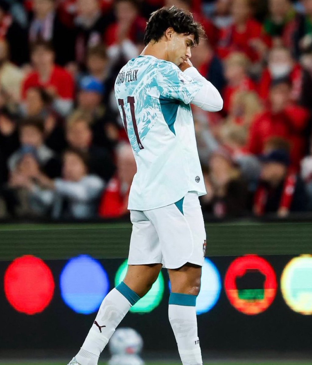 KalshiFC's tweet photo. 🚨🚨| Portugal win their SECOND game under Jorge Jesus as their new manager! ✅🇵🇹

This time without Cristiano Ronaldo! 🤯 https://t.co/cEJ0BB3iGZ