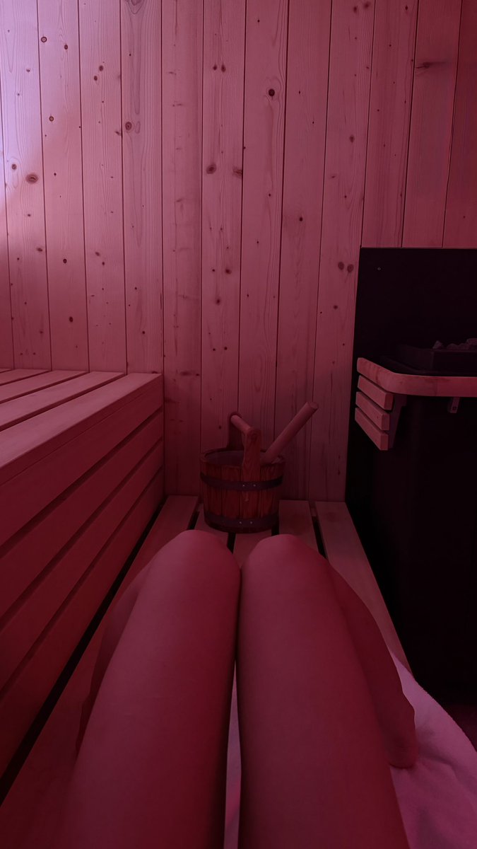 idiotbambi's tweet photo. sauna once again https://t.co/sovmwEZJRZ