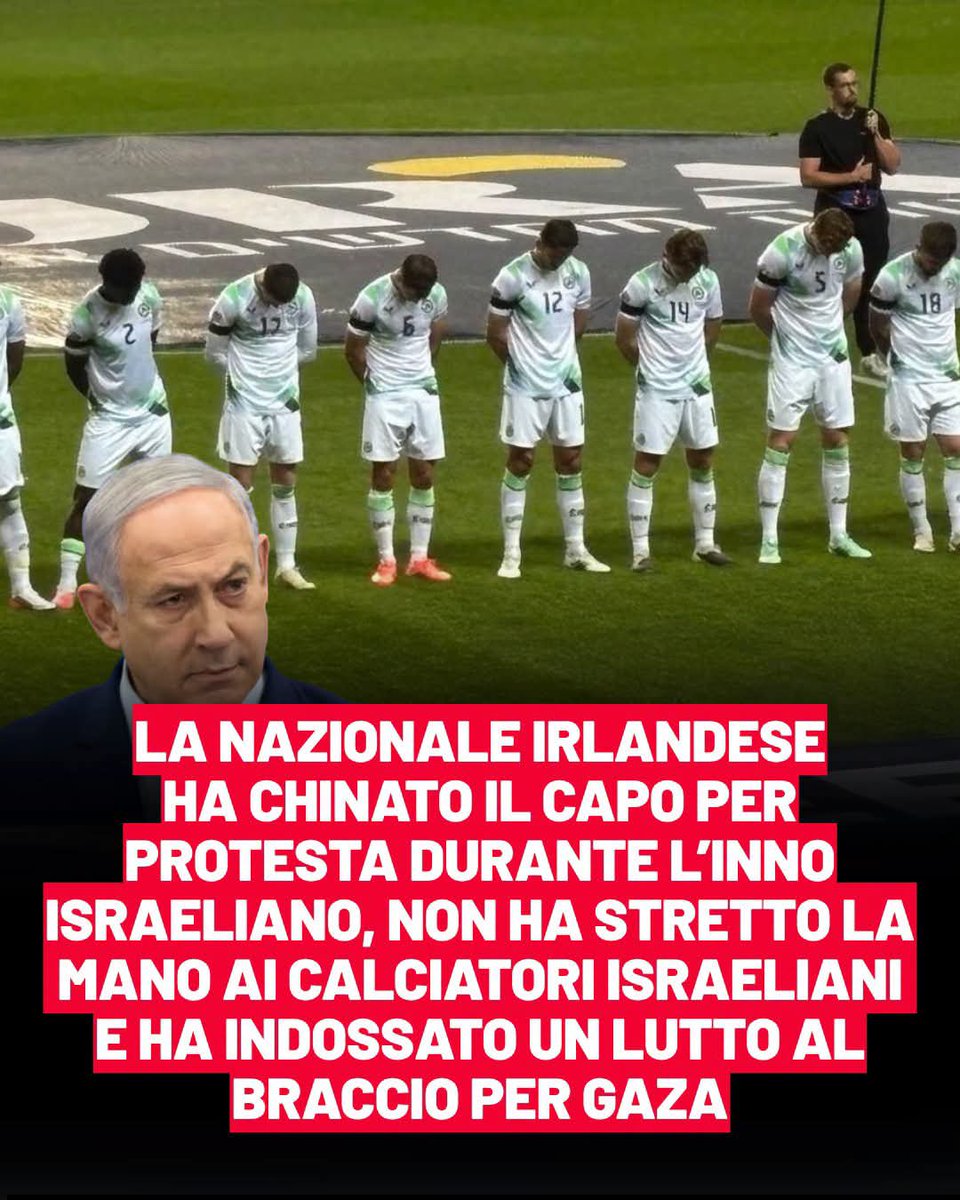 fawollo13's tweet photo. Solo applausi per la Nazionale irlandese. Undici uomini con le palle. #Israele https://t.co/a8cjOWLo9s