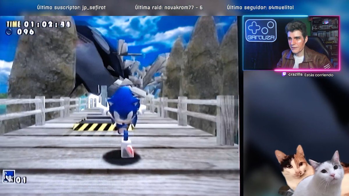 gamuzagaming's tweet photo. ¡Lo hemos pasando genial jugando a la Dreamcast! ¡Las peleas de #SoulCalibur, huir de la ballena con #SonicAdventure, revivir el #CrazyTaxi, o disfrutar de #Shenmue haciendo cosplay de Ryo! ¡Gracias por acompañarnos, gamuzinos! https://t.co/iEb90WdYw8