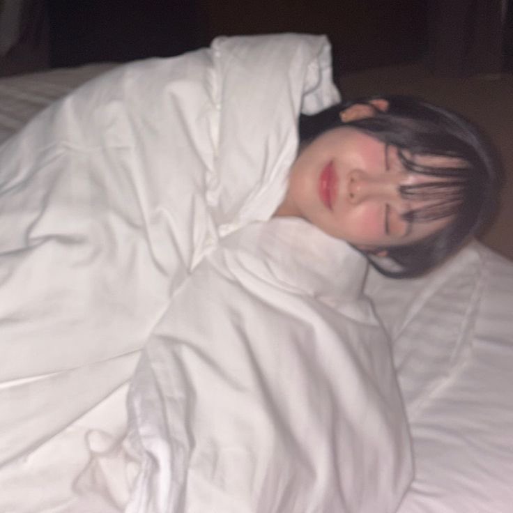 elleliora's tweet photo. ᅠ
ᅠᅠ
ᅠ
ᅠ 
        can’t sleep. prolly some cuddles would help. or maybe a good fuck?
      
ᅠ
ᅠ
ᅠᅠ https://t.co/KDrovTbjgW