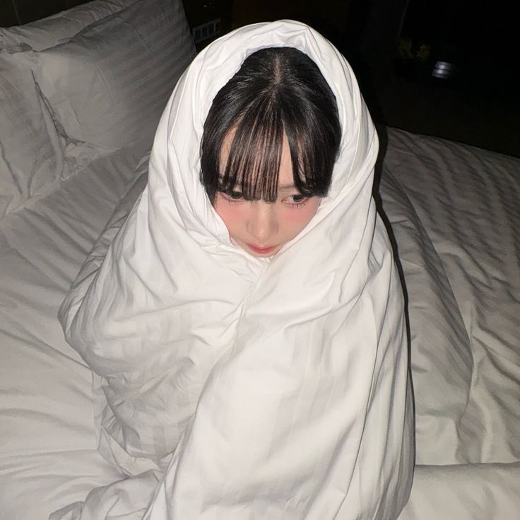 elleliora's tweet photo. ᅠ
ᅠᅠ
ᅠ
ᅠ 
        can’t sleep. prolly some cuddles would help. or maybe a good fuck?
      
ᅠ
ᅠ
ᅠᅠ https://t.co/KDrovTbjgW