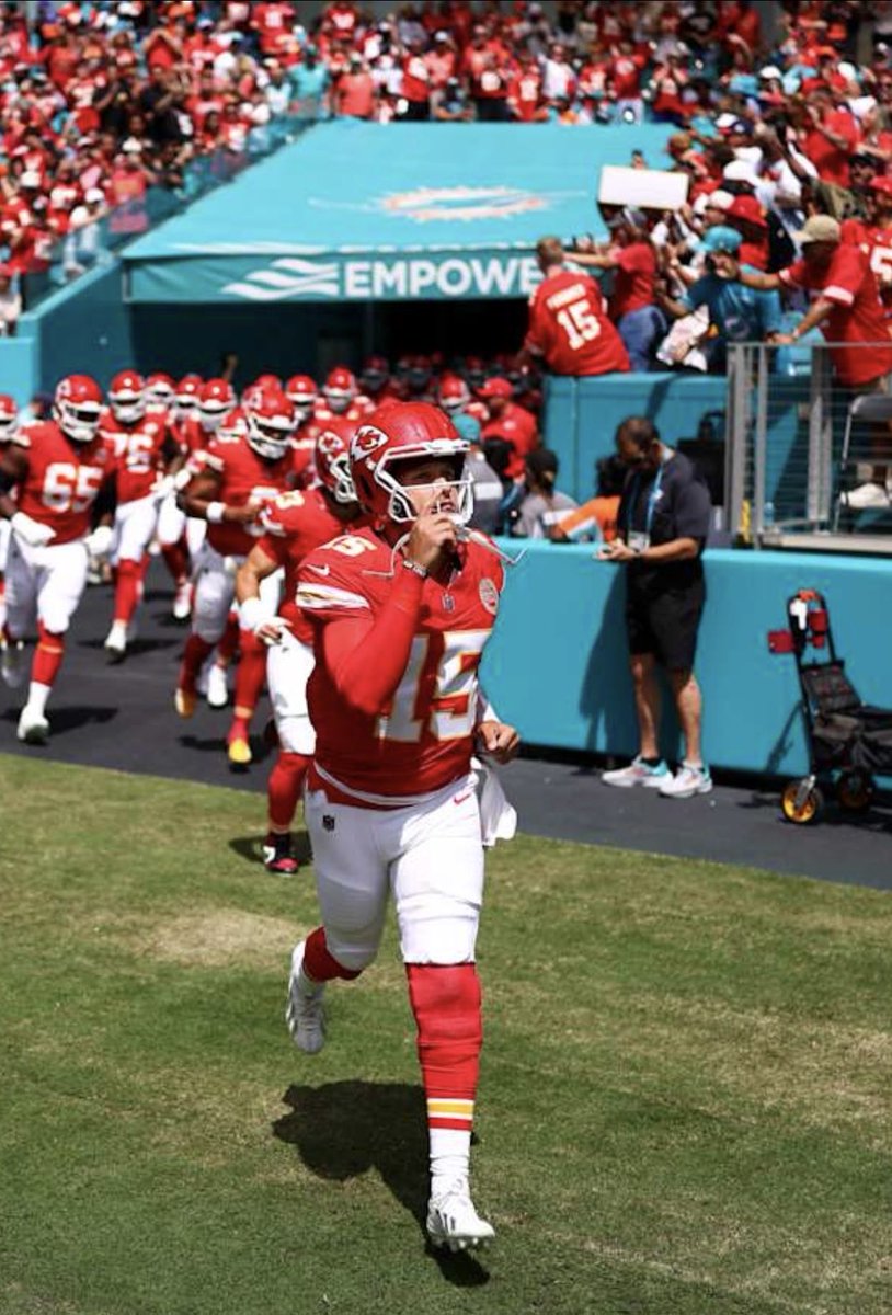 GregoryJoanie's tweet photo. #ChiefsBaby 3-0โค๏ธ!!!
#kansascitychiefs @Chiefs @PatrickMahomes https://t.co/9T8QiupRGX