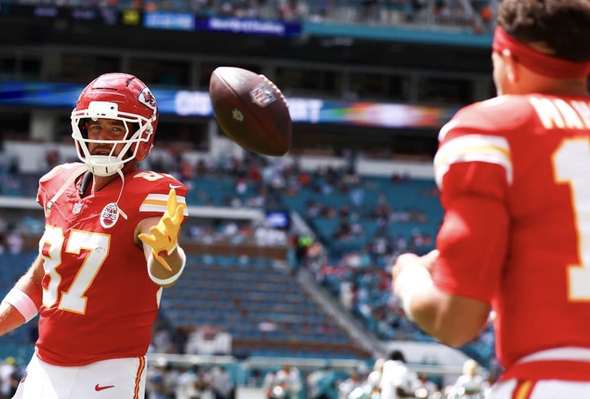 GregoryJoanie's tweet photo. #ChiefsBaby 3-0โค๏ธ!!!
#kansascitychiefs @Chiefs @PatrickMahomes https://t.co/9T8QiupRGX