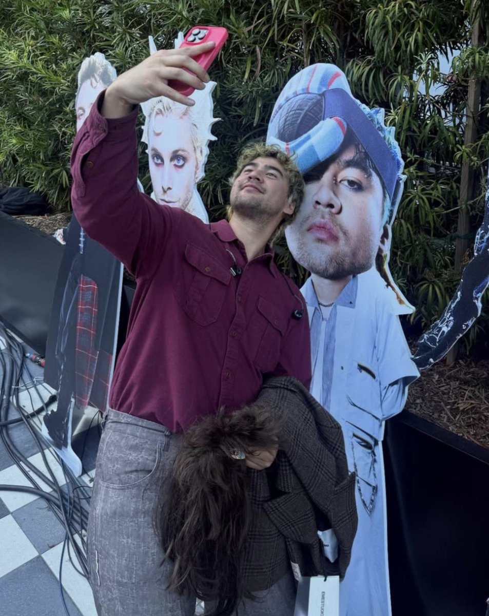 xuvisions's tweet photo. we all know exactly where we were when he dropped this last year https://t.co/3Af4PdQKAm