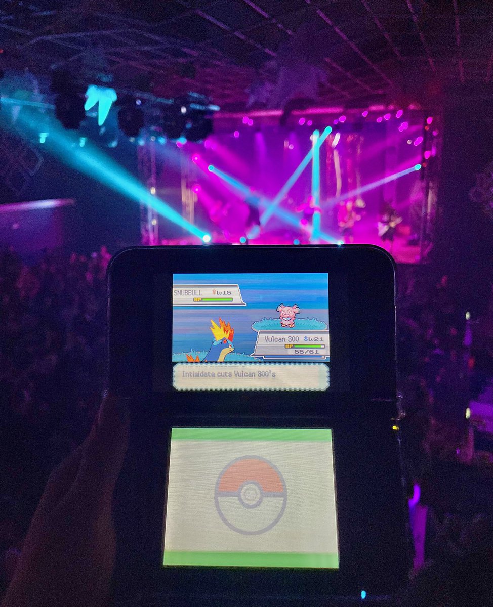 sinnoh_CEO's tweet photo. + wanna go party?

- yea sure

me at the party: https://t.co/pAlvhiKB8D