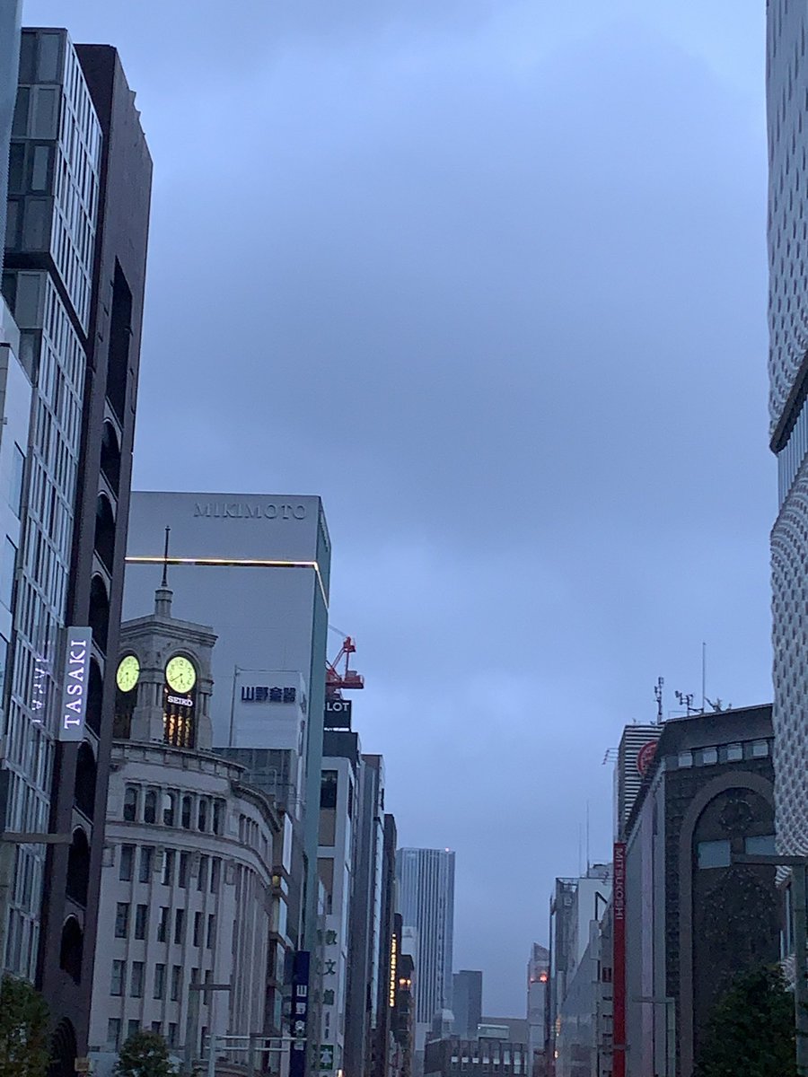 AkuTosa's tweet photo. 雨降り前にひと駅散歩
起きた時は寒く半袖は？って思ったけんど散歩するとまだまだ汗💦
それより帰りの雨がヤダな https://t.co/T5k7tNlEEn