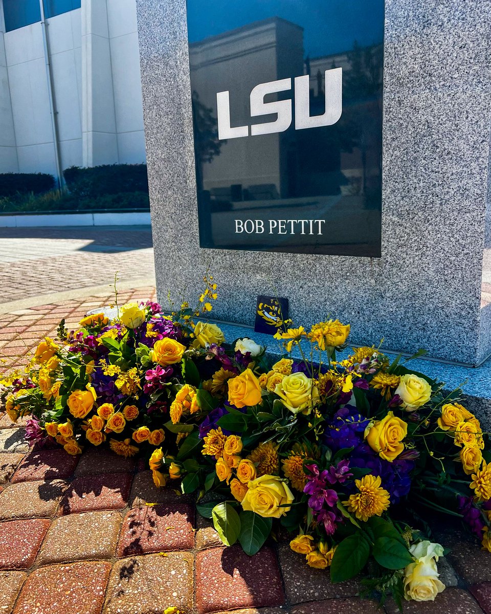 LSUBasketball's tweet photo. 💜💛 https://t.co/POpAzWvaA3
