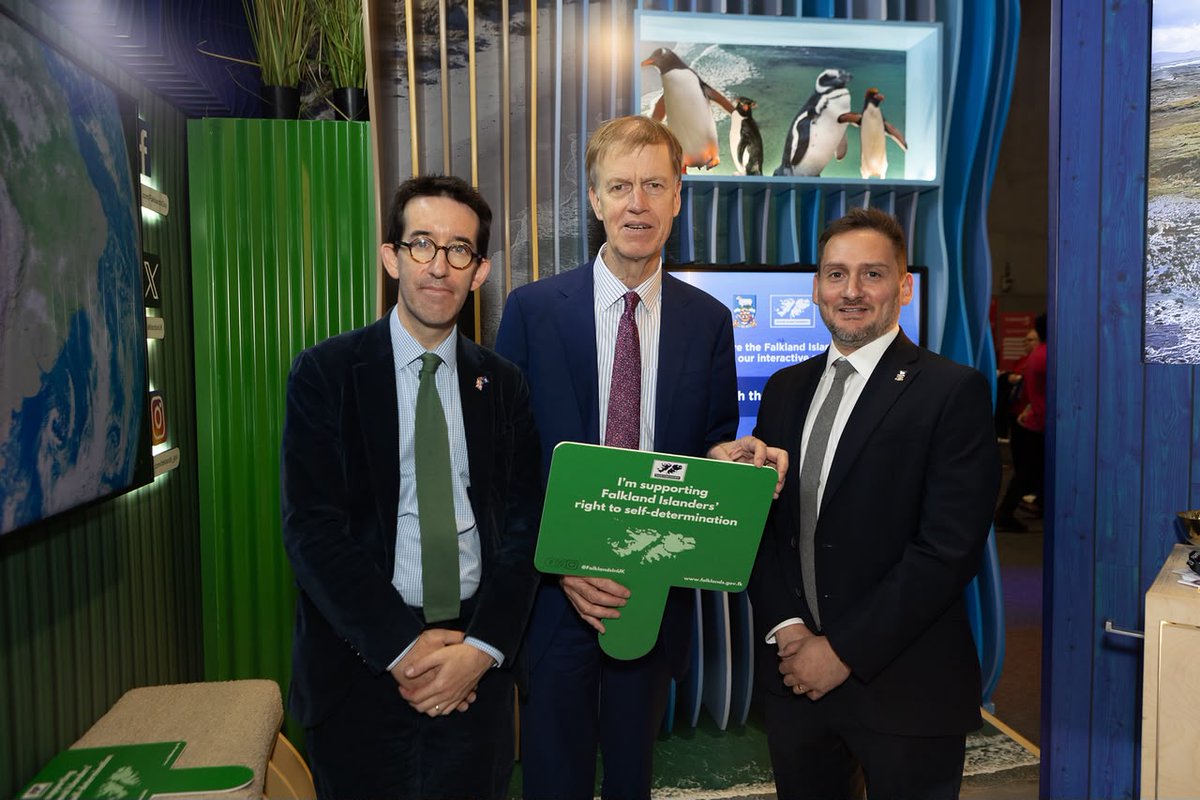 FalklandsRepUK's tweet photo. Thank you to @stephenctimms for taking the time to visit the @FalklandsGov stand at the @UKLabour Party Conference and for your continued support for the Falkland Islands. #LPC26 🇫🇰🇬🇧 https://t.co/P6qjC4cPee