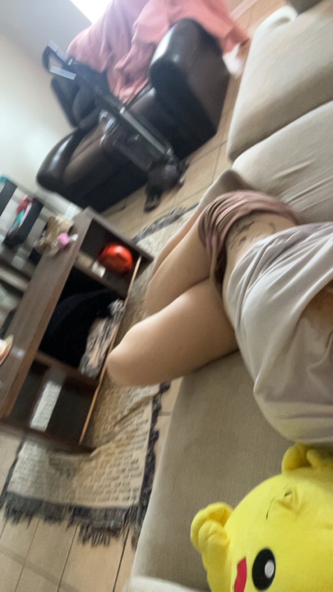 stinkydart's tweet photo. cleaned   me apartment https://t.co/gFaz8zjrA1