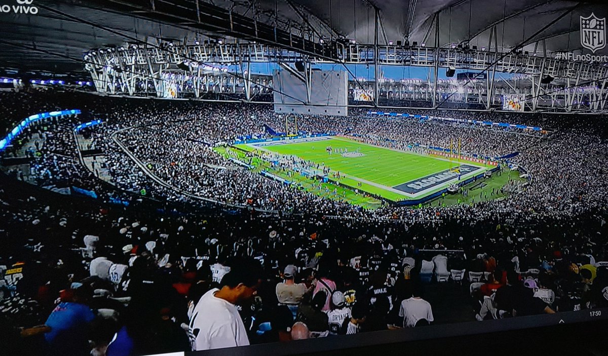 CeboIinhaaa's tweet photo. NFl  no lendário estádio onde o Palmeilas é o único Campeão 
Nacional
Continental 
e Mundial https://t.co/OcHe0NrDHW