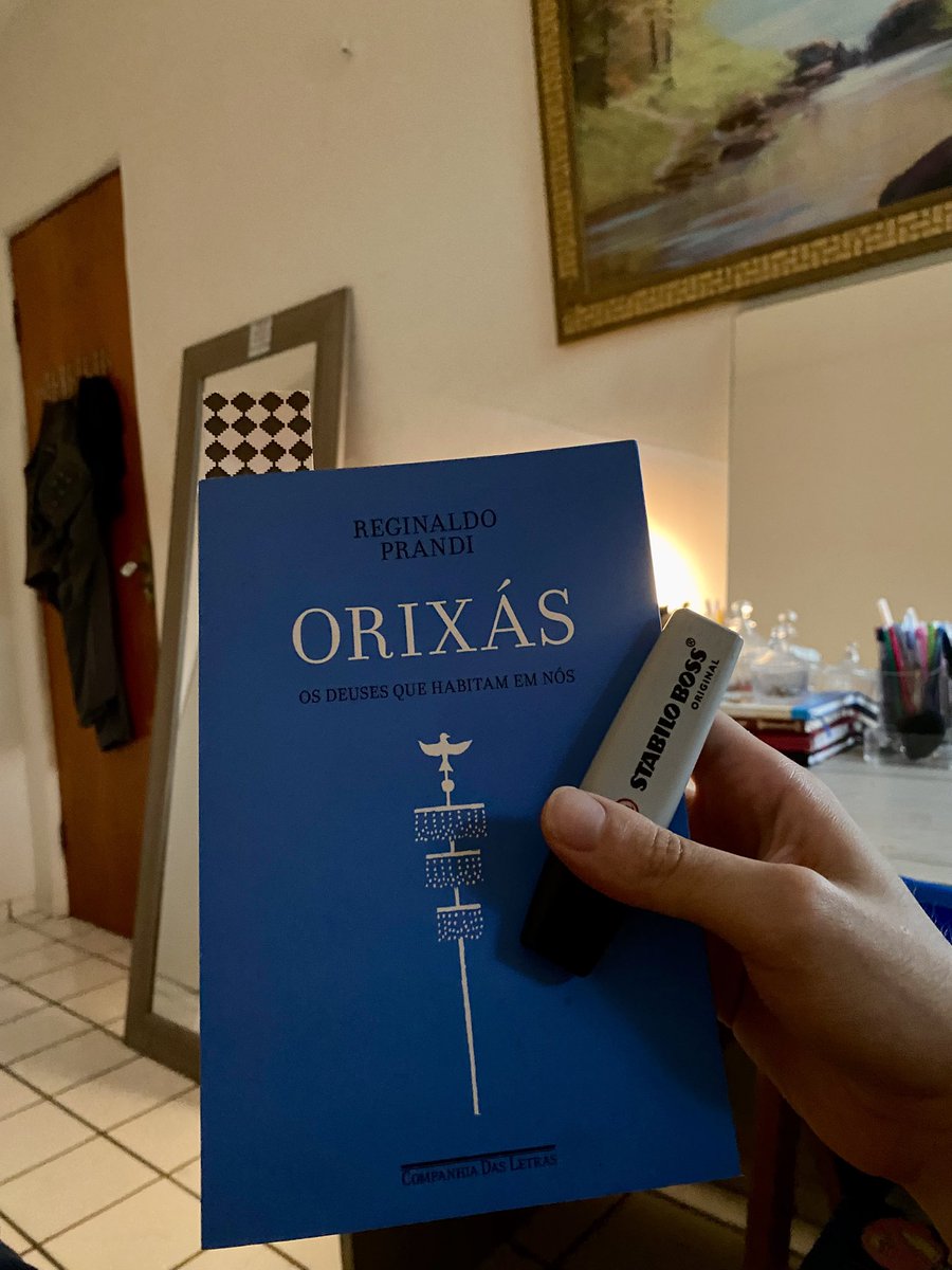 lutasii_'s tweet photo. domingo com os orixás 📖🌟🌬️ https://t.co/nDAXElfrAv
