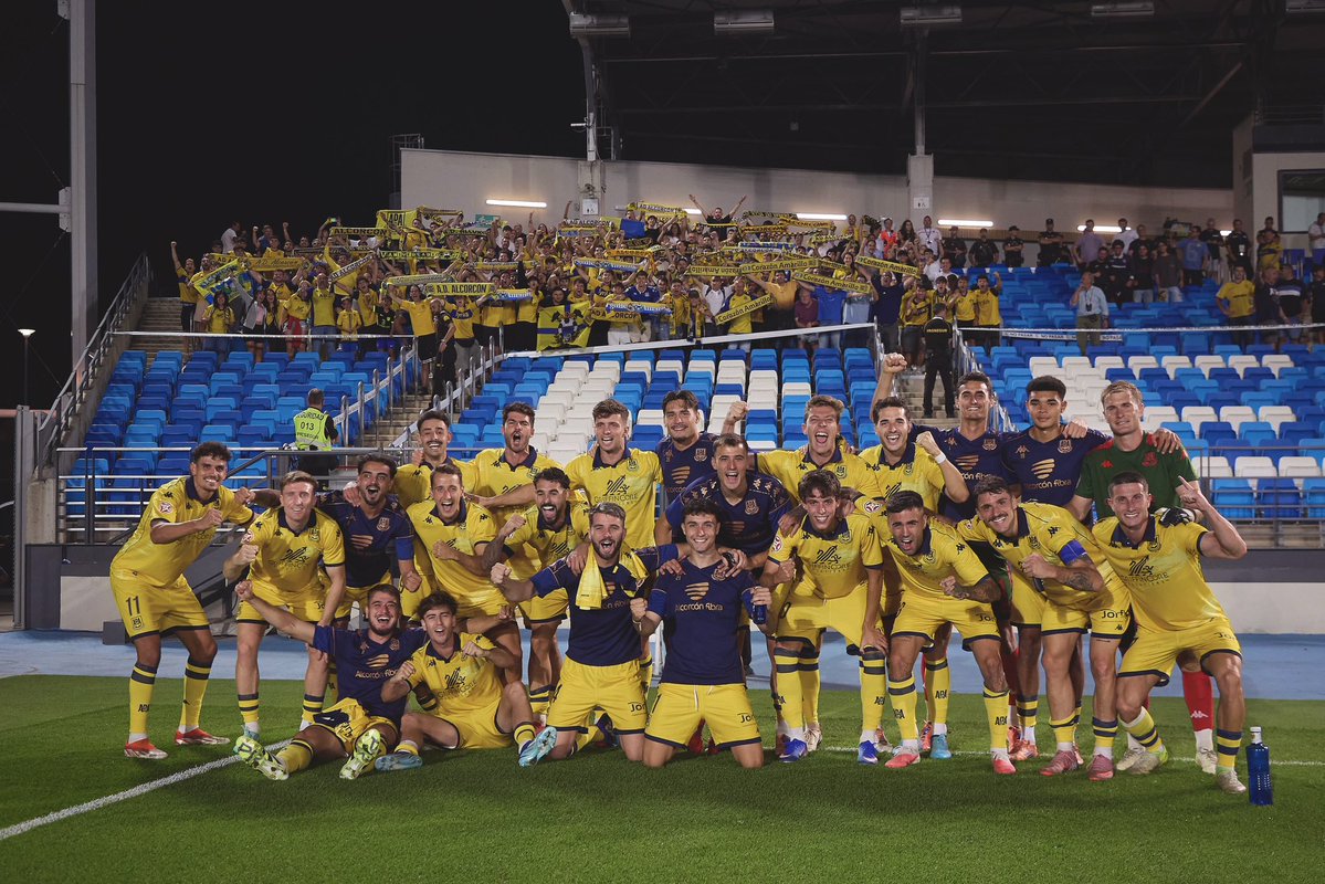 AD_Alcorcon's tweet photo. ¡Que soy del Alcorcón! 😍 https://t.co/Cv9YUIQf9z
