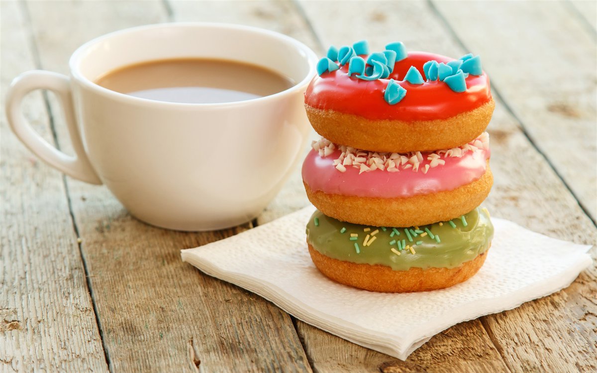 Trimble2f's tweet photo. Justo lo que necesitaba para la tarde: un café con espuma cremosa y una medial freshly tostada, sabor que alegra cada bocado! https://t.co/CRL2vZk7ud