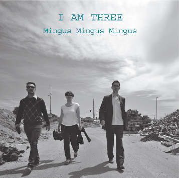m_b_m_m's tweet photo. I Am Three「Mingus Mingus Mingus」でおはようございます🌧️Ornette ColemanやEric Dolphyの曲を演奏する作品集を残しているSilke Eberhard(as)が中心となるプロジェクトのMingus集。Nikolaus Neuser (tp) 、Christian Marien (dr)とのベースレストリオでMingusナンバーをうまくまとめる。ソロもよし。 https://t.co/AgwYxcGUOx