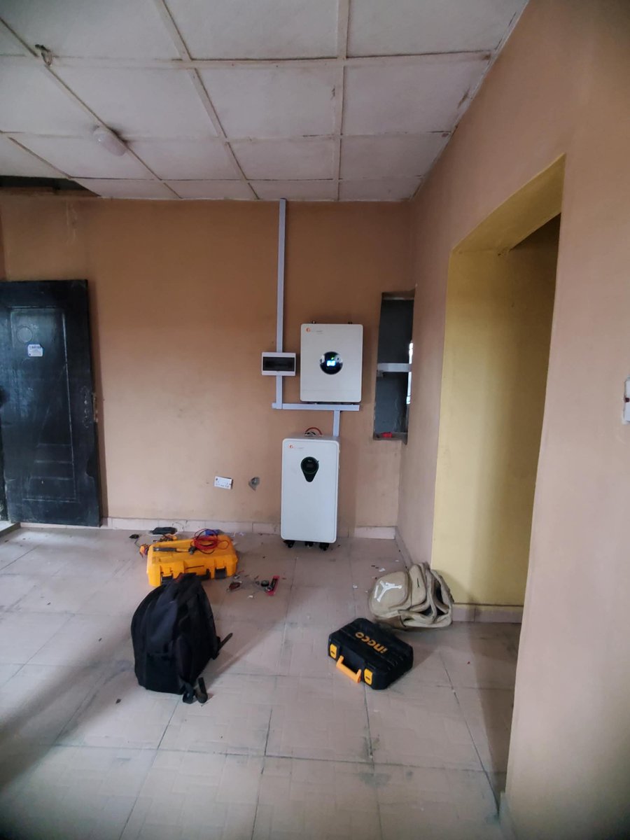 rtesglobal's tweet photo. ☀️ Clean installation. Reliable power. Built to perform.
A good solar system is more than panels + inverter. Proper sizing, protection, wiring, configuration and installation all matter.
At RTES, we engineer practical solar solutions around real energy needs.
📞 08163807382 https://t.co/Ah8qX75r22