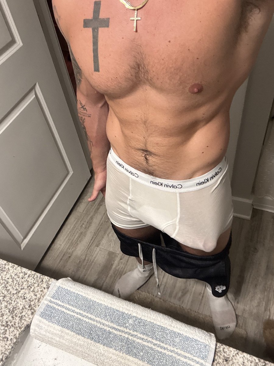 Cmusclexxx's tweet photo. Wyd later :) https://t.co/42JNPF0FeT