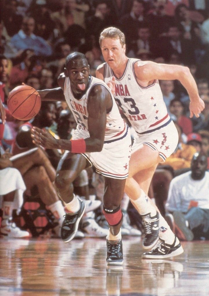 BBallNowandThen's tweet photo. MJ and Bird had chemistry in the All Star game and on the big screen. #spacejam https://t.co/cLRRaQAaET