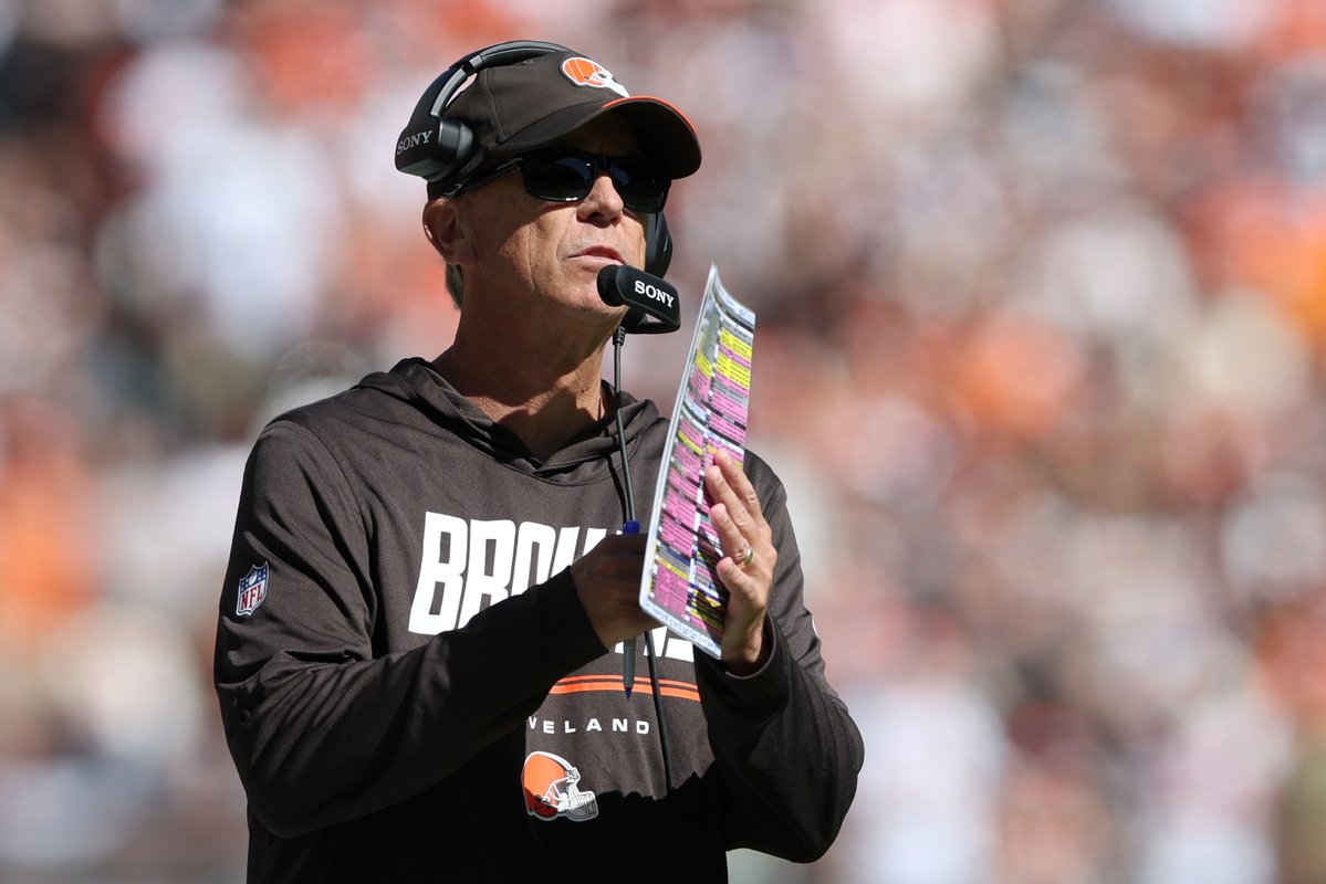 UnderdogNFL's tweet photo. Todd Monken after Browns 21-18 win over the Panthers, via @ByKimberleyA:

"We’re 2-1, and we haven’t even touched what we can be." https://t.co/FGwcKMgGcz