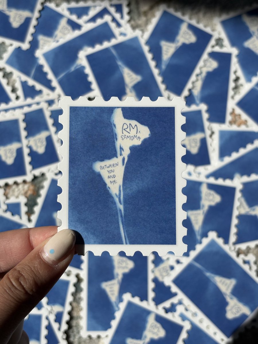 battletears2's tweet photo. “Between You and Me" freebies

i loved being able to create a token of appreciation for namjoon’s exhibition. i can’t wait to see everything #RMxSFMOMA has to share with us. i’ll be attending on october 9 for anyone who would like a postcard set 💙 https://t.co/Ed5w80rcOb