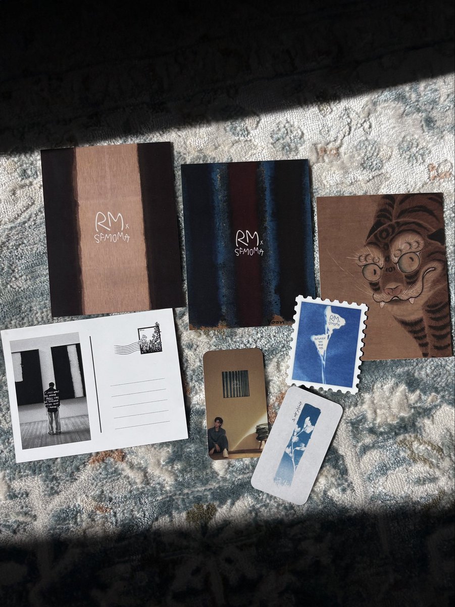 battletears2's tweet photo. “Between You and Me" freebies

i loved being able to create a token of appreciation for namjoon’s exhibition. i can’t wait to see everything #RMxSFMOMA has to share with us. i’ll be attending on october 9 for anyone who would like a postcard set 💙 https://t.co/Ed5w80rcOb