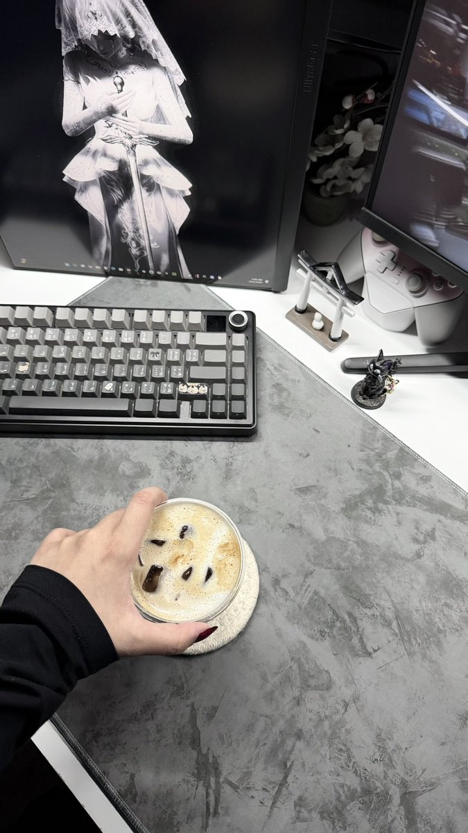 kayajuro's tweet photo. 12:00 am https://t.co/DG1sToMbqf