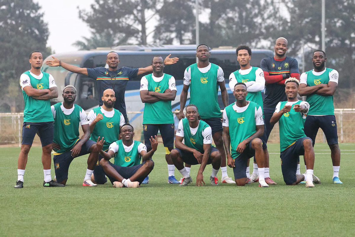 LEquipe237's tweet photo. 🇨🇬 Congo vs Cameroun 🇨🇲 

les Lions Indomptables poursuivent leur préparation à Brazzaville avec une séance technico-tactique intense. Bryan Mbeumo et ses coéquipiers affûtent leurs armes avant le grand rendez-vous. 🦁🇨🇲 #lequipe237

Dernière séance ce 28 septembre, avant le choc du 29 septembre au stade Alphonse Massamba-Débat. Tous derrière les Lions Indomptables ! 🦁🇨🇲