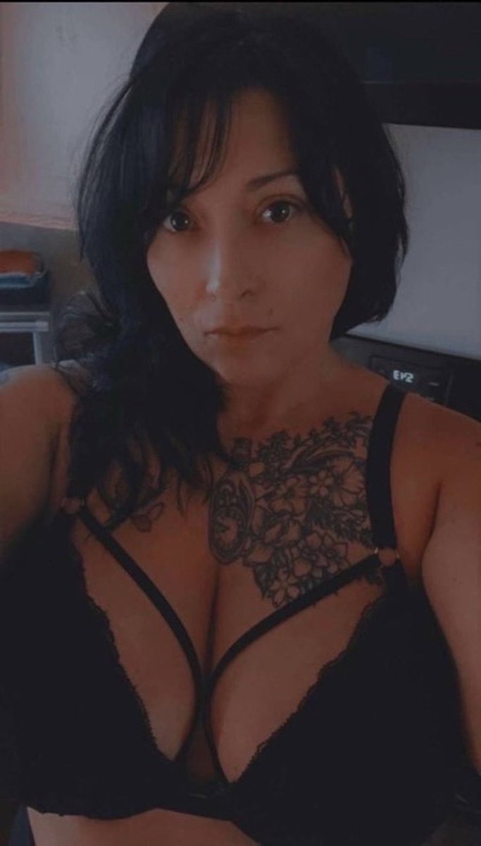 finn170903's tweet photo. Un abo viens de m'envoyer sa mère Fatima 46 ans,elle m'excite grave cette salope et vous ? 

Dm pour expose quelqu'un https://t.co/GTKEaGXuWz