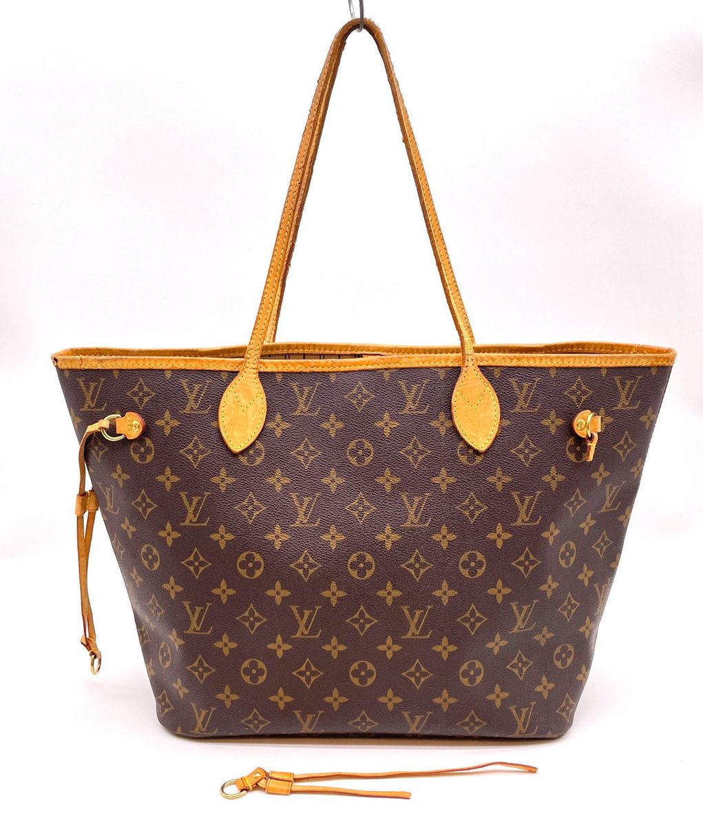 luxurfind's tweet photo. Louis Vuitton Monogram Neverfull MM Handbag Tote Bag
Auction · ends in 33h

Tap the link in our bio to view this item.

#ebaypartner https://t.co/aliKPTV8pw