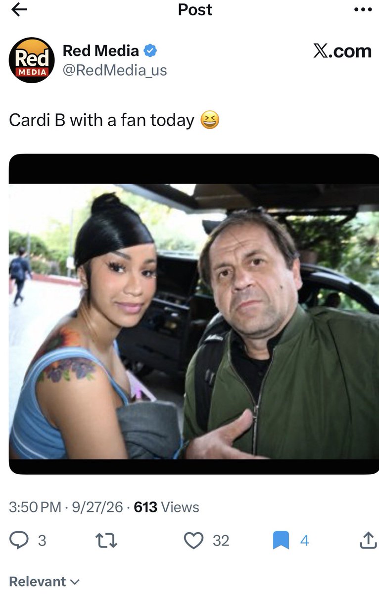 DrakeUpdatea's tweet photo. Very short story https://t.co/a2DtC8nXnv