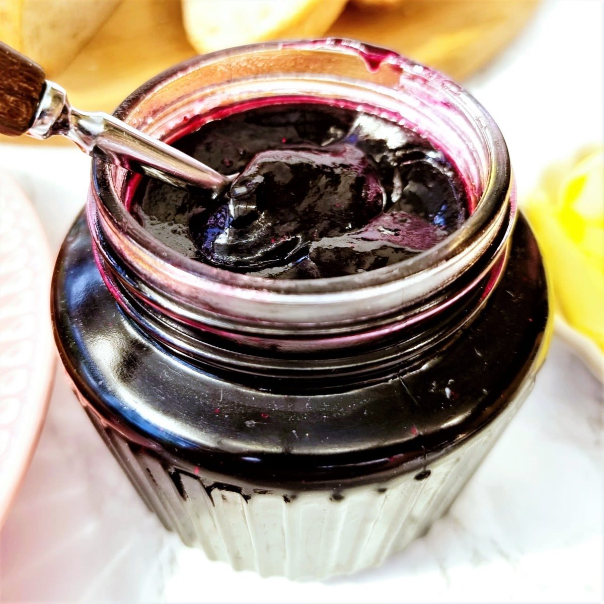 NorinePichoff's tweet photo. This smooth, delicious seedless blueberry jam needs no added pectin. Make a small batch year-round with fresh or frozen blueberries using my simple tips and step-by-step guide. Find the full recipe on my profile. https://t.co/6eutI7f5RO