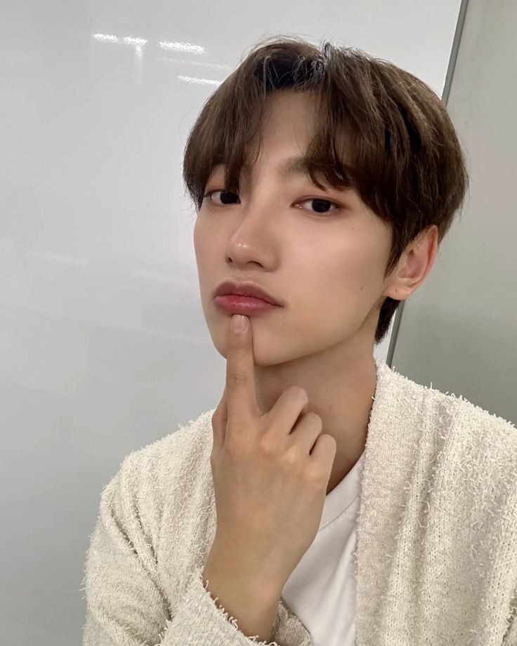 Vanner_Egypt's tweet photo. [#YEONGGWANG]

📌يوم جديد في كوريا باقي💫 D- 250🐰 😽 علي خروج جوانج من الخدمة العسكرية 🥹♥

 #VANNER #배너 
@Vanner_Egypt https://t.co/2EeZofi7rN