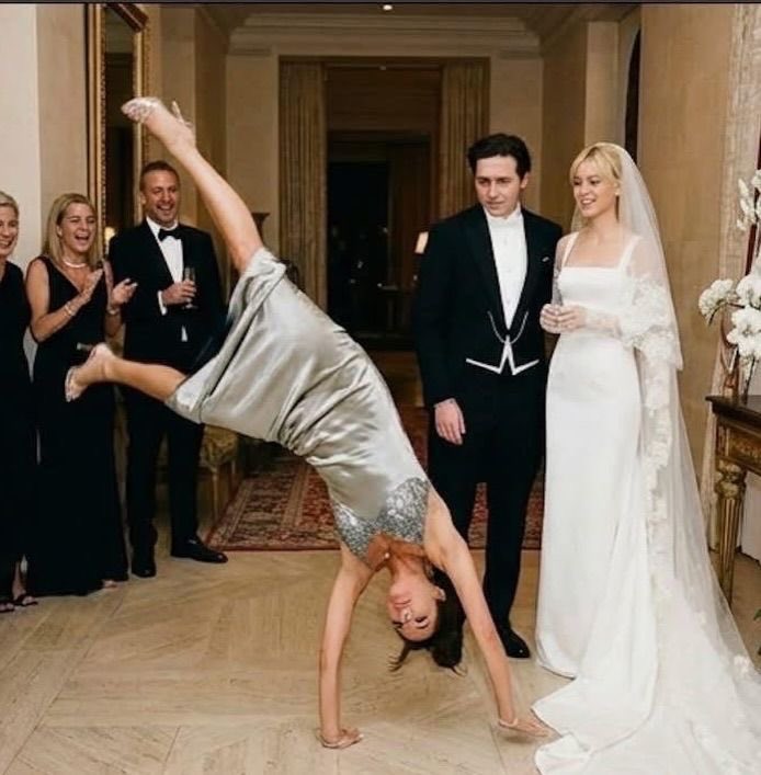mrbrownstone_rf's tweet photo. These ai photos of Victoria at her sons wedding are fucking frying me 😭😭😭😭 https://t.co/18cOFbn4ho