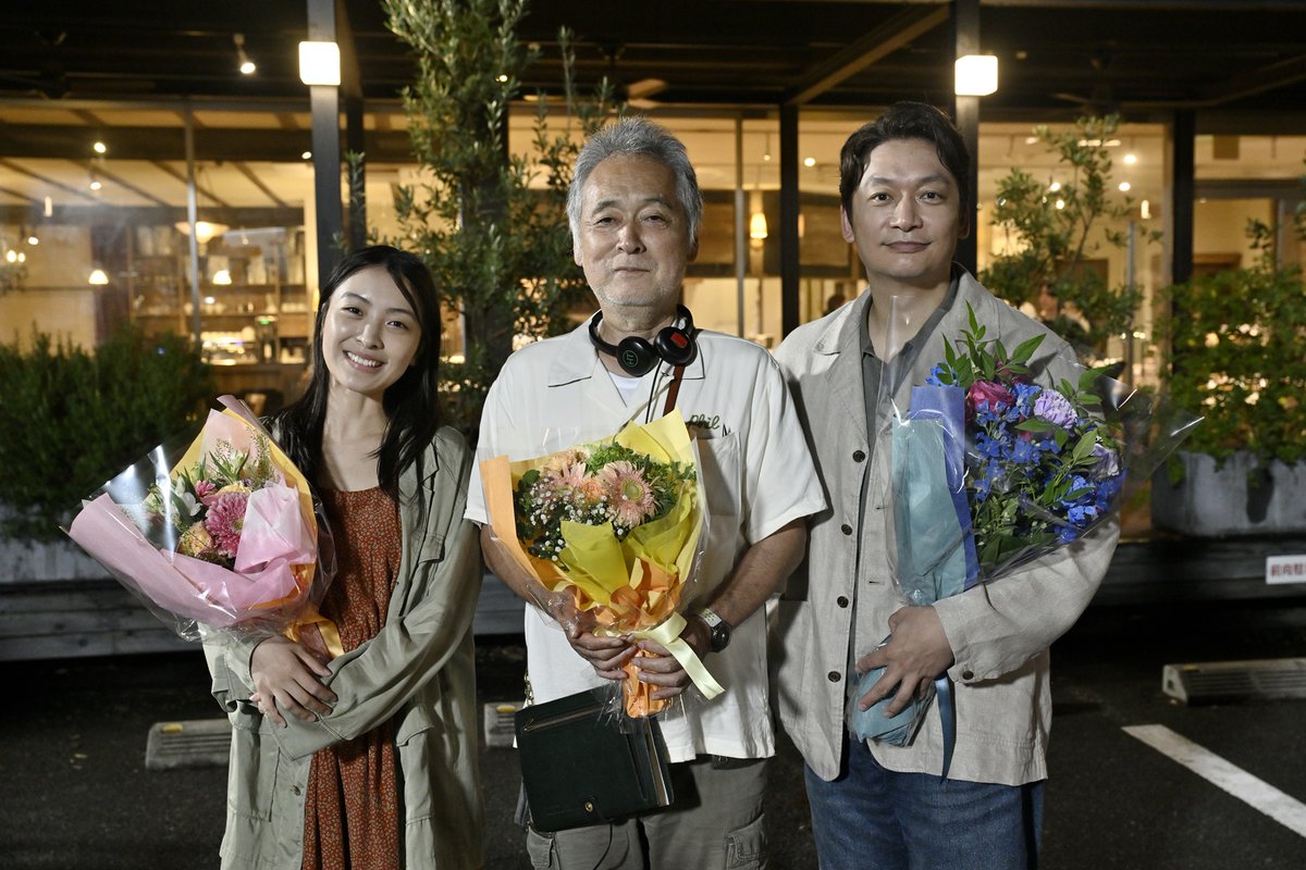 drama_wowow's tweet photo. ✛連続ドラマＷ　東野圭吾「#虚ろな十字架」✛
全話ご視聴ありがとうございました！

#香取慎吾 さん＆#赤楚衛二 さんのツーショットや
宇崎竜童さん、花瀬琴音さん、山中崇さんの
クランクアップショットをお届け📸

WOWOWオンデマンドで
全話イッキ見で今からでも楽しめる！
https://t.co/xoZlqaIxSx https://t.co/oRDU4GlIMM