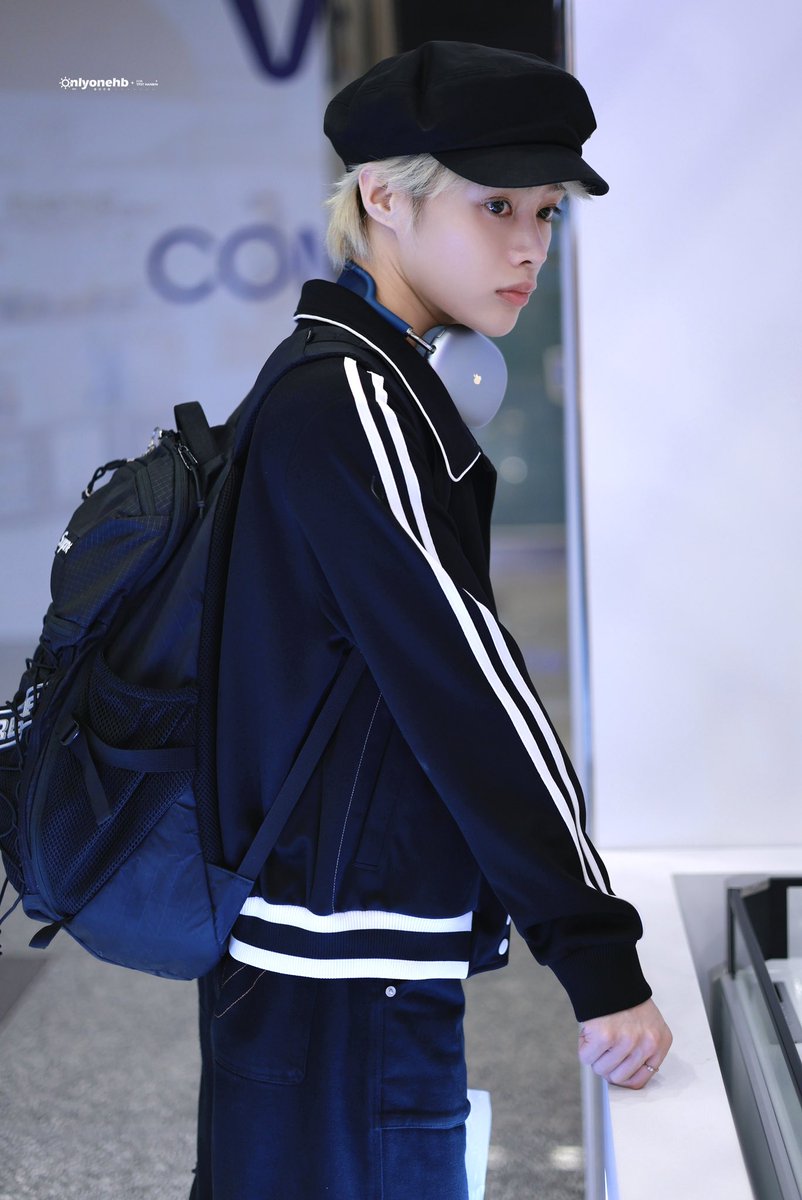 OnlyOne_HB's tweet photo. 𝐏𝐫𝐞𝐯𝐢𝐞𝐰˚ 
260928 한국에 무사히 잘 도착했어여~

#템페스트 #TEMPEST #냥이뷰 
#한빈 #HANBIN #오늘의한빈이
#No_Fear https://t.co/BPPmSYteZw