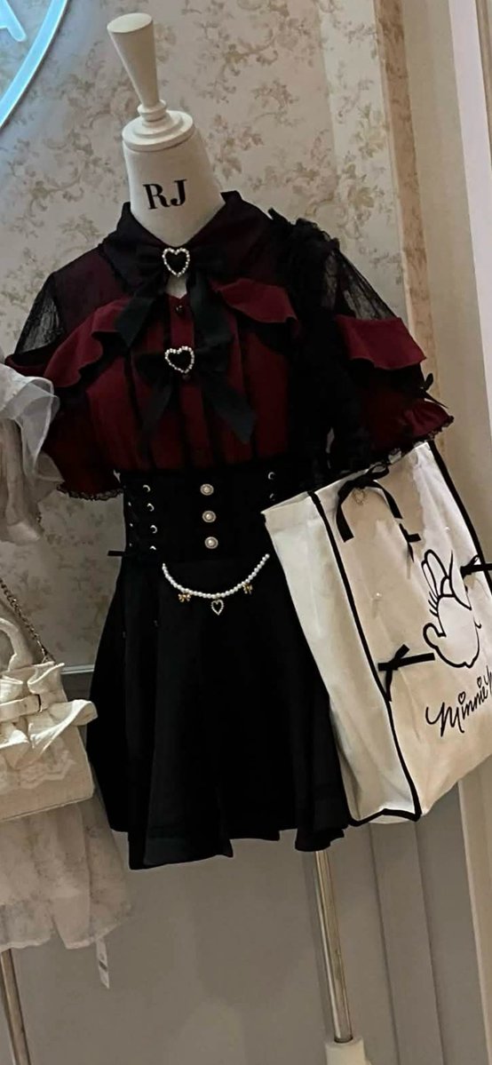 x_spidekawaii_x's tweet photo. かわいい服あったからあめちゃんに着せた https://t.co/MRGdS4MID9
