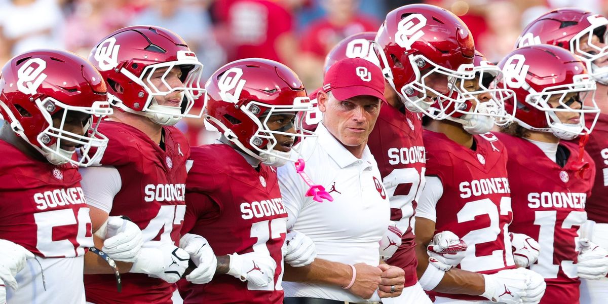 SoonersWire's tweet photo. Brent Venables dismisses concerns of Oklahoma locker room divide
๐ธ Kevin Jairaj, IMAGN IMAGES via Reuters Connect https://t.co/hyvONjNYNE https://t.co/5Dx65UXE5i